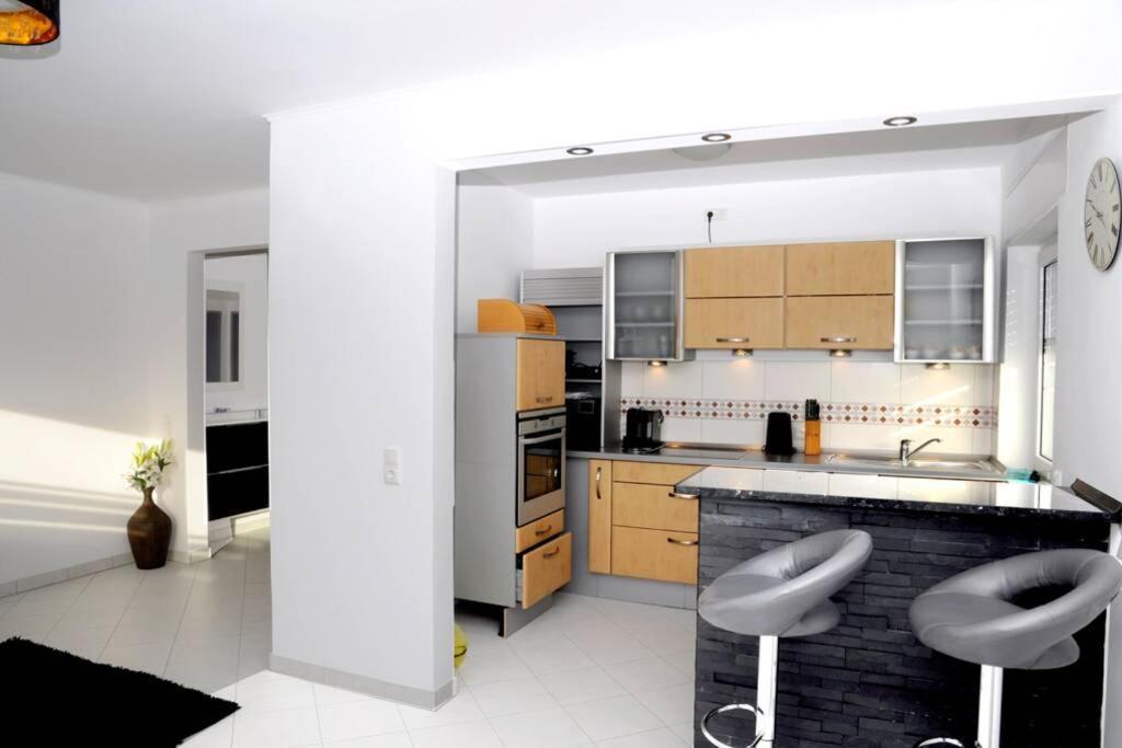 Traumhafte Kurstadt Apartment Moderne 2Zkb Balkon Pkw Stellplatz Bad Nauheim Eksteriør billede